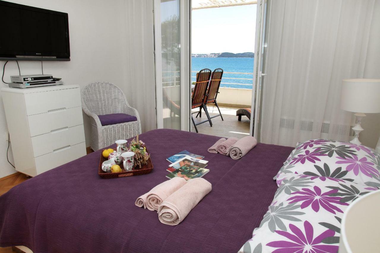 Gem Of The Sea Luxury Beach Apartment With Brand New Heating Infinity Pool โตรกีร์ ภายนอก รูปภาพ